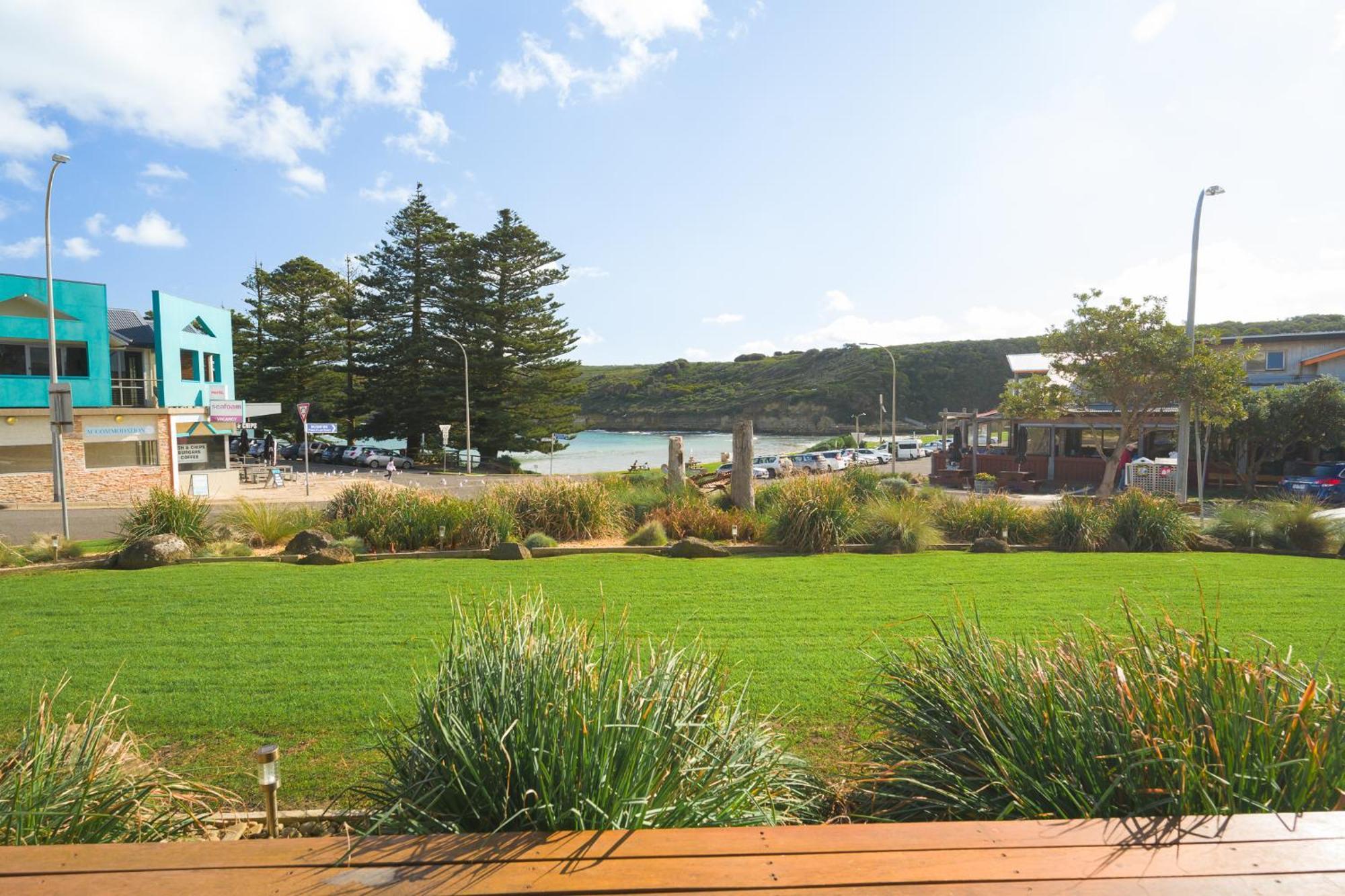 Loch Ard Motor Inn Port Campbell Exterior photo